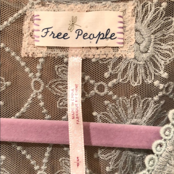 100% Silk Free People Blouse - Picture 2 of 5